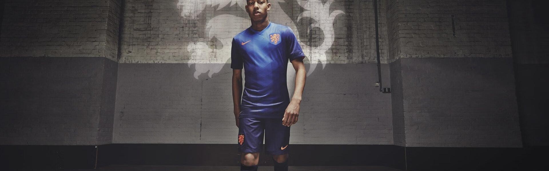 欧洲杯预选赛爆出惊天冷门 捷克不敌弱旅传奇球星内德维德公开致歉