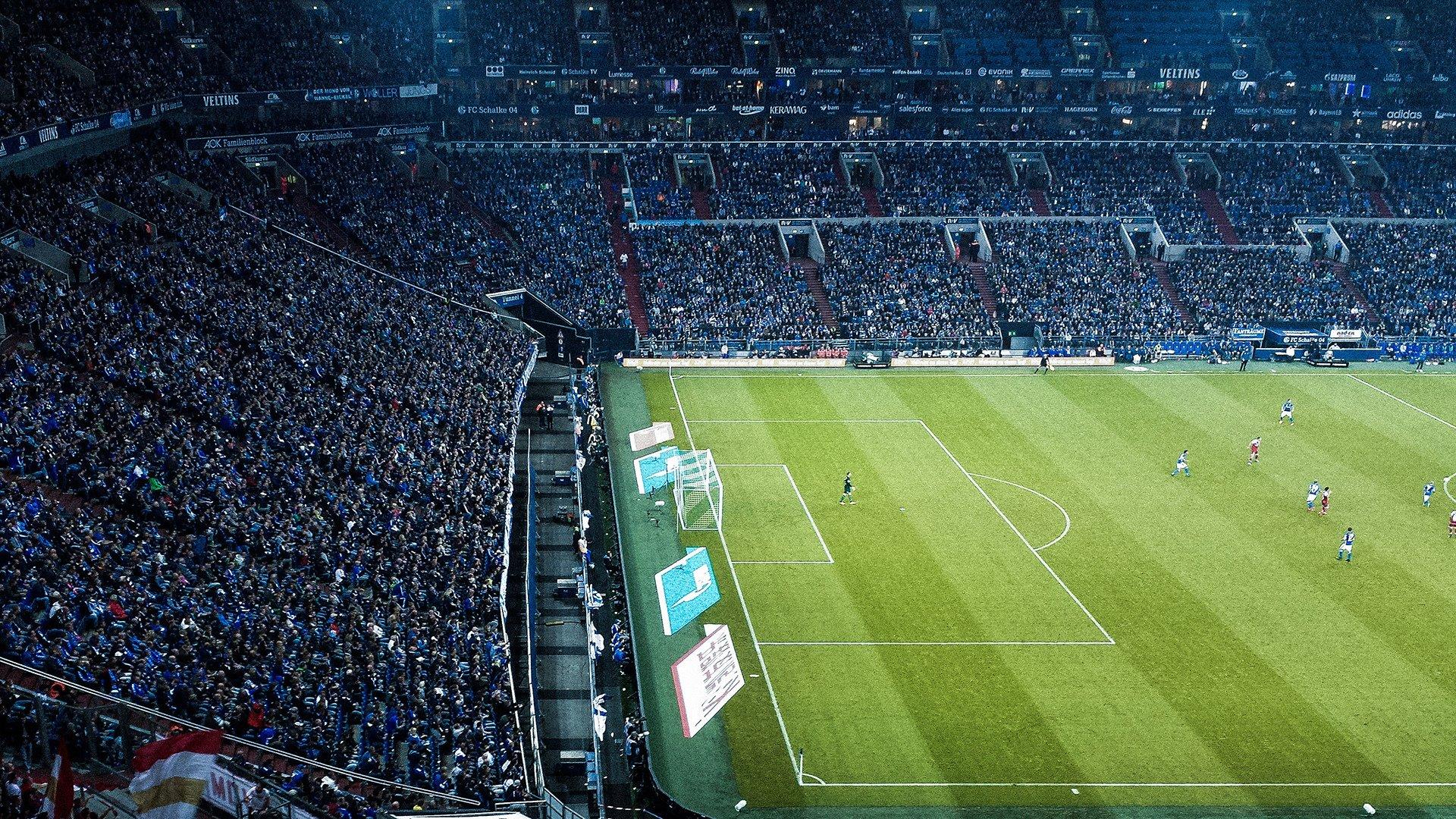 卡纳瓦罗夜读坦言，恒大困境非一日之寒，亲情亦难解时代难题