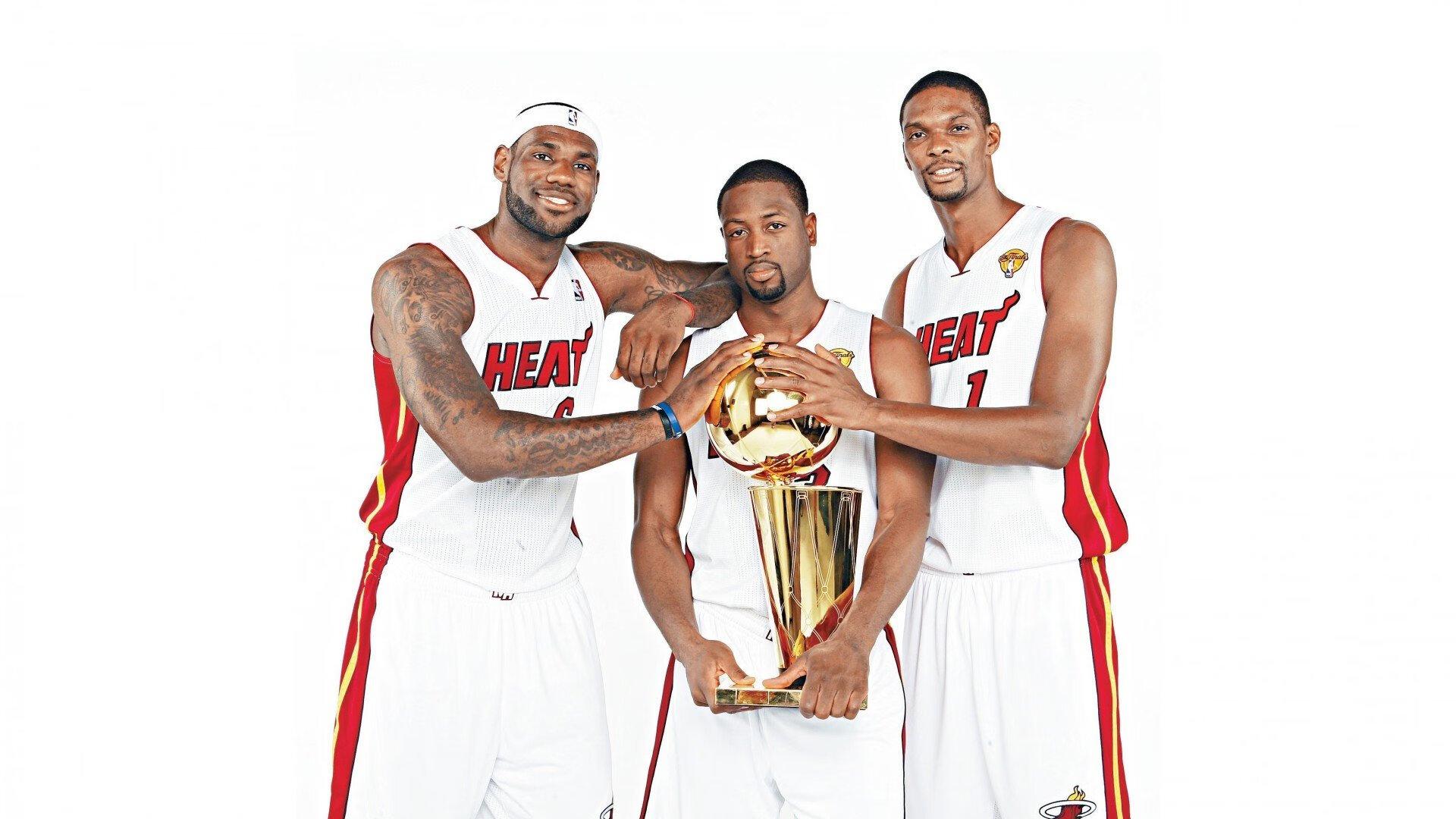 语言转换艺术点亮赛场，团队诠释惊喜真谛